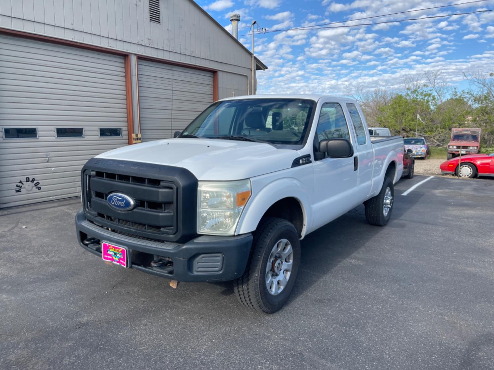 2011 Alpine White /Grey Ford F-350 SD XL (1FT8X3B62BE) with an 6.2 Liter V8 engine, AT transmission, located at 813 E Fairview Ave, Meridian , ID, 83642, (208) 336-8230, 43.618851, -116.384010 - Photo #2